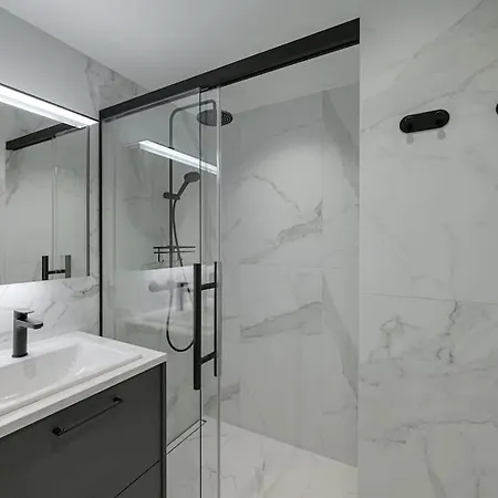 아파트 New Near The Airport, Center In Sikupilli