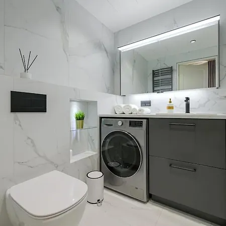 New Near The Airport, Center In Sikupilli