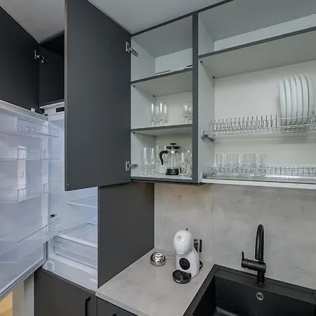 New Near The Airport, Center In Sikupilli