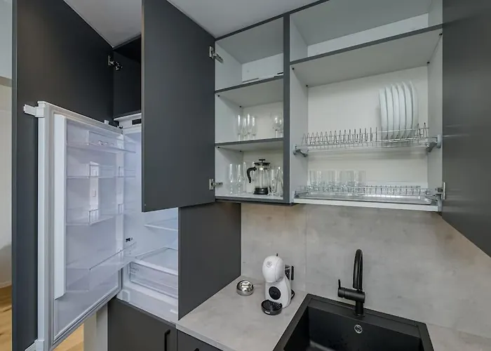 New Near The Airport, Center In Sikupilli